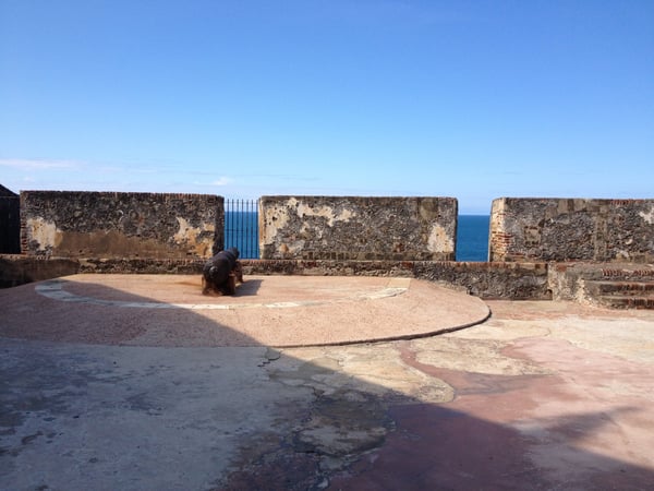Weathered stone fortification walls of Castillo San Felipe del Morro overlooking the Caribbean Sea, viewed from the… — Faro del Castillo San Felipe del Morro, San Juan