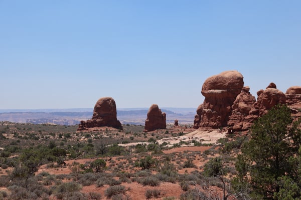 Distinctive red rock formations and desert landscape viewed from Primitive Loop Trailhead in Castle Valley, Utah. — Moab, Arches & Canyonlands
