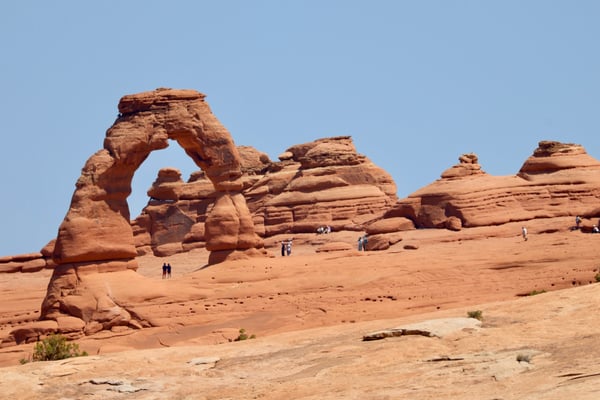 Delicate Arch natural rock formation viewed from the Lower Delicate Arch Viewpoint in Moab, Utah. — Lower Delicate Arch Viewpoint, Moab, Arches & Canyonlands