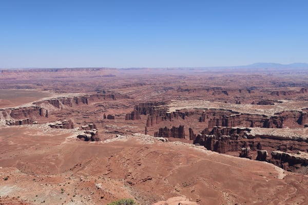 Expansive desert landscape with distinctive rock formations and canyons viewed from Grand View Point Overlook. — Grand View Point Overlook, Moab, Arches & Canyonlands